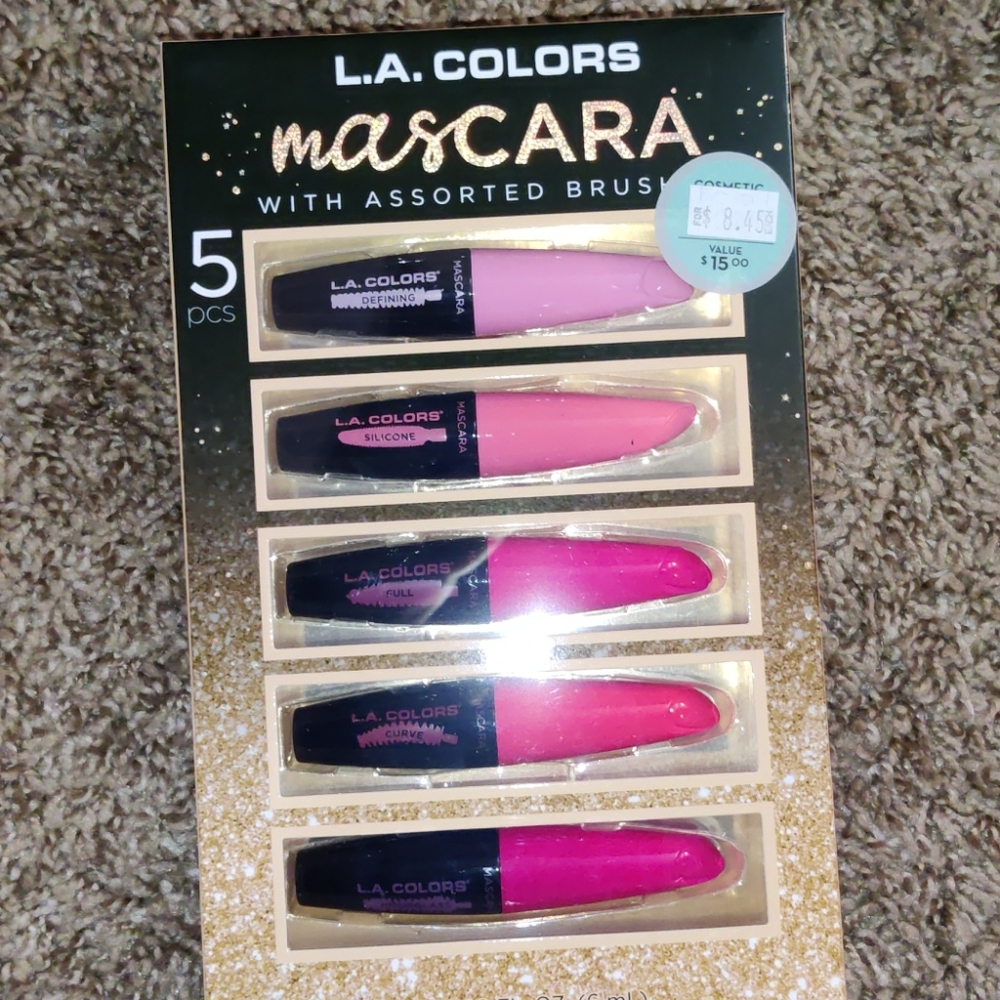 Set a five mascara NWT